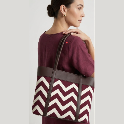 CHEVRON TOTE MAROON